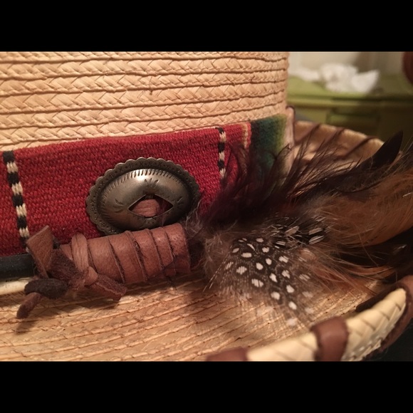 Handcrafted Top Hat with Indian Band and Feathers - Picture 3 of 4